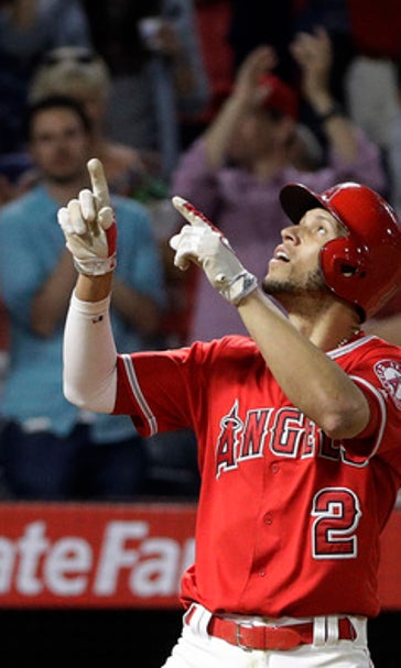 Simmons' two-run homer leads Angels past Yankees, 7-5 (Jun 14, 2017)
